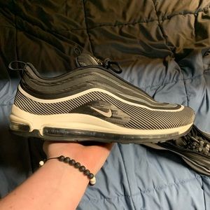 Airmax 97 “Zebra” size 12
